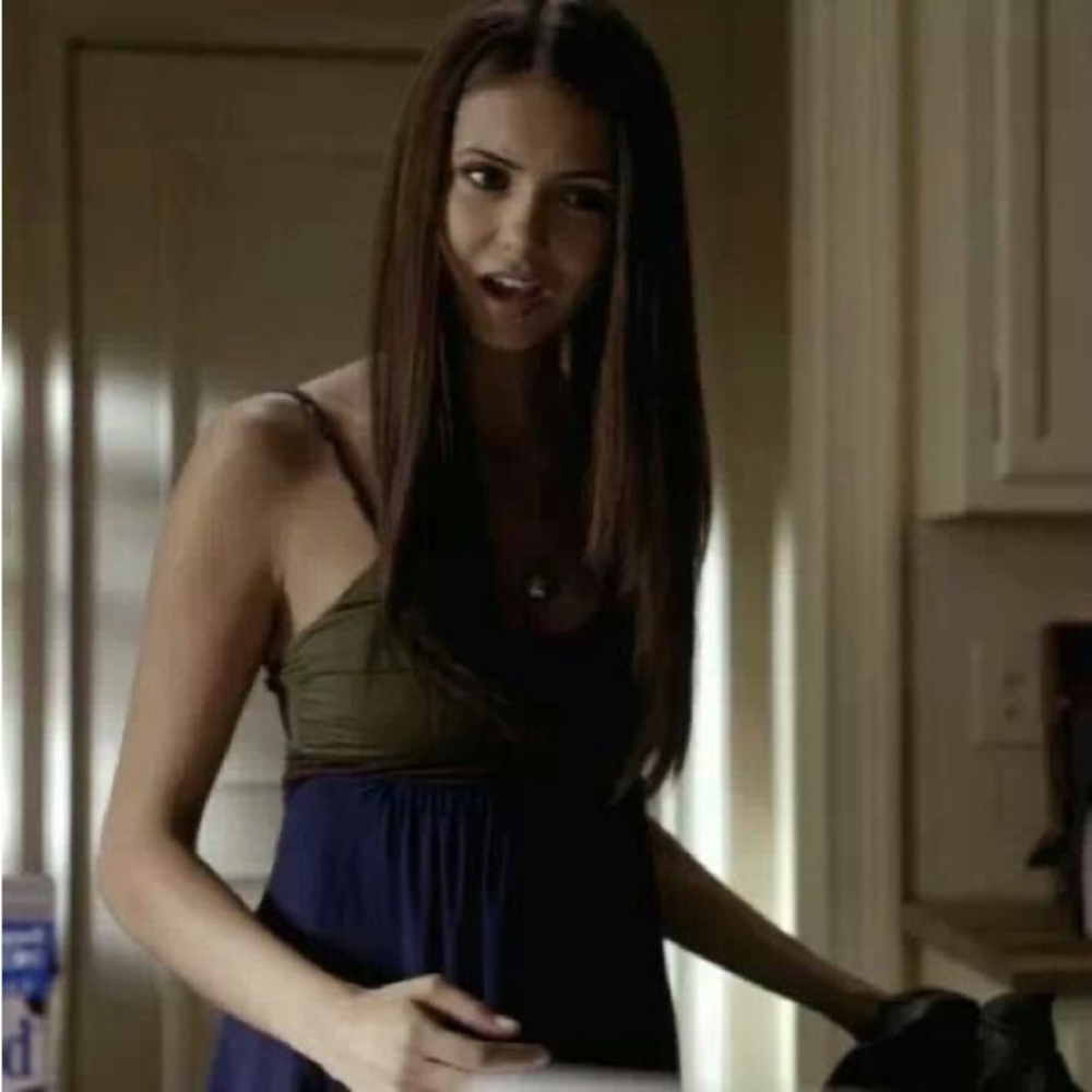 Elena Gilbert top